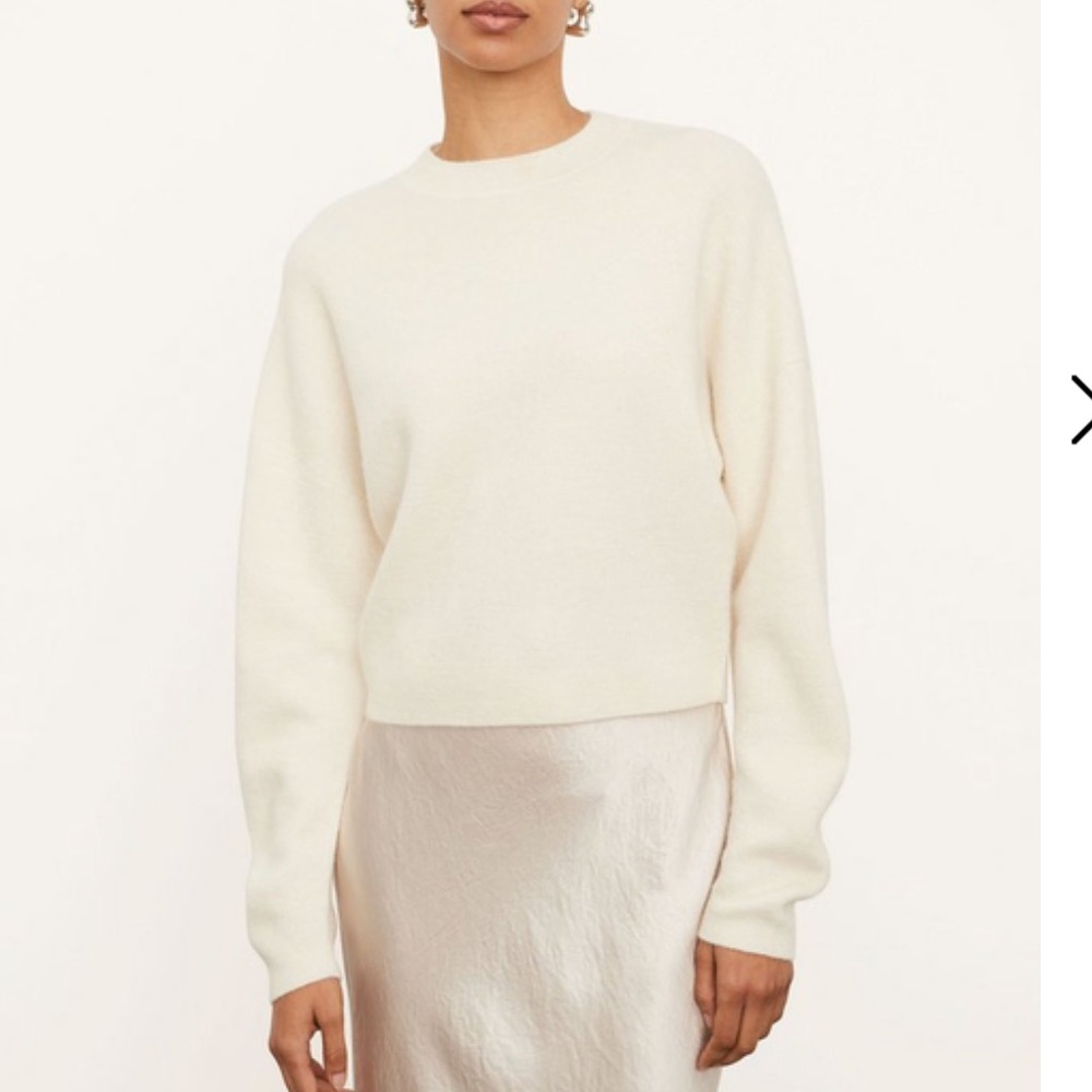 Vince Textured knit ivory sweater, medium